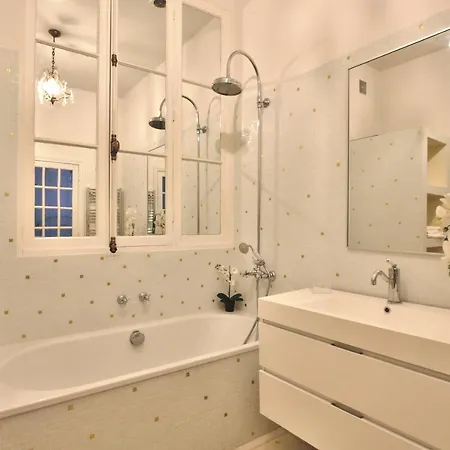 Apartment Fabulous 